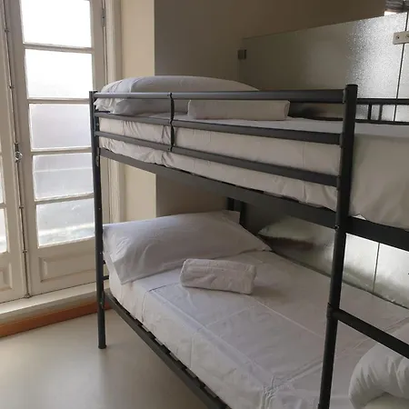 Market Hostel *